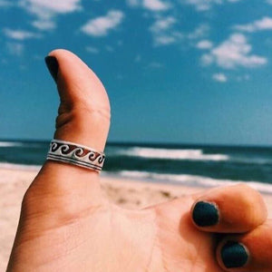 Catch the Waves Ring